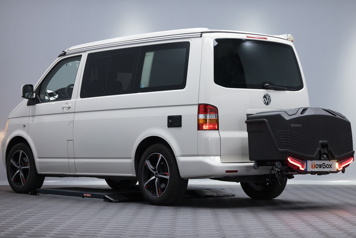 Towbox Camper Alpha schwarze LED (kurz) - Heckträgerbox