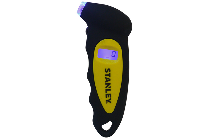 Digitales Reifendruckmessgerät von STANLEY Automotive, Messbereich 0-6,2 bar